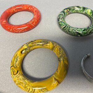 3 Colored Vintage Bangles